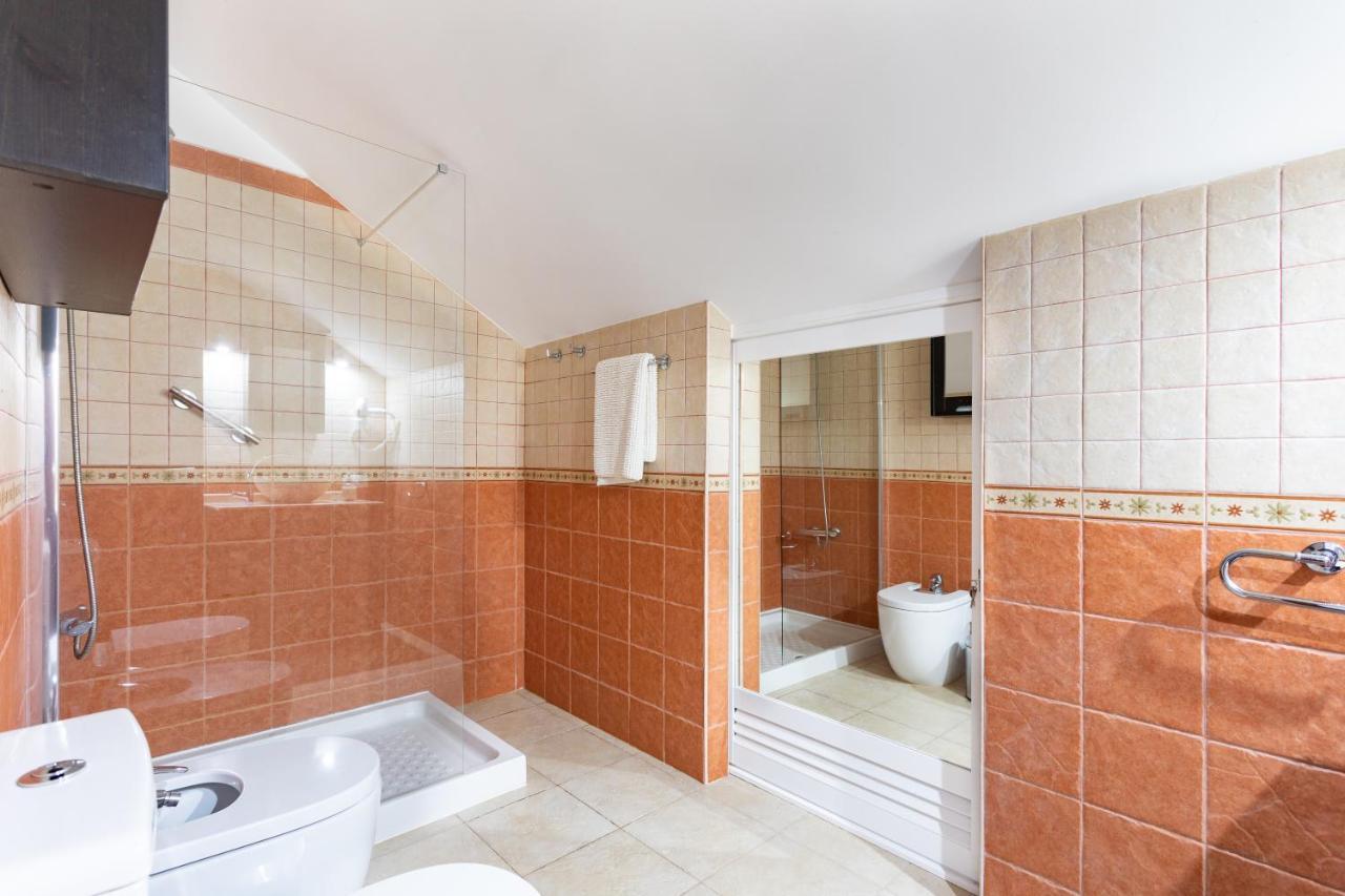 Exclusive Penthouse Playa Las Vistas 4 Close To The Sea And Beach, Aircondition For A Fee, Wifi, Terrace, Heated Pool Playa de las Americas  Exterior photo
