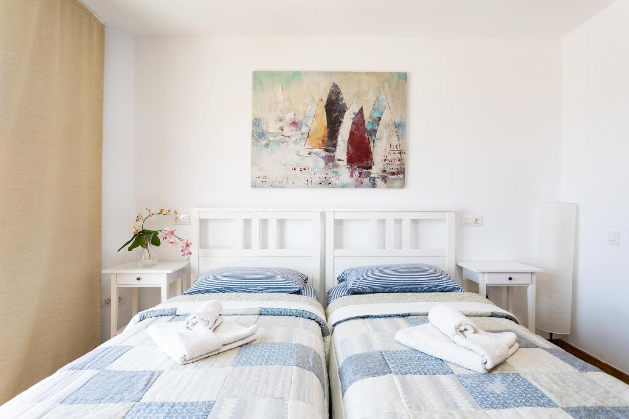 Exclusive Penthouse Playa Las Vistas 4 Close To The Sea And Beach, Aircondition For A Fee, Wifi, Terrace, Heated Pool Playa de las Americas  Exterior photo