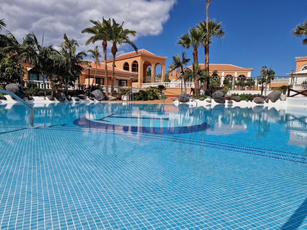 Exclusive Penthouse Playa Las Vistas 4 Close To The Sea And Beach, Aircondition For A Fee, Wifi, Terrace, Heated Pool Playa de las Americas  Exterior photo